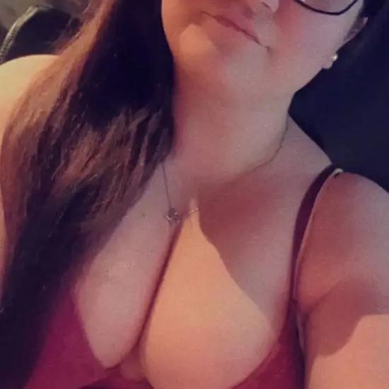 SexyYoungMilf01